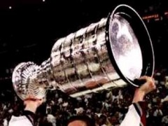Учрежден приз для лучшей хоккейной команды - Кубок Стэнли