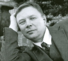 Михаил Ларионов