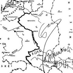 СССР и Германия заключили договор «О дружбе и границе», закрепивший ликвидацию Польши
