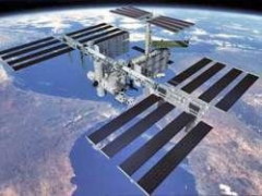 Осуществлен запуск первого модуля Международной космической станции — российского функционального грузового блока «Заря»