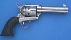 Сэмюэл Кольт получил в США первый патент на автоматический револьвер
