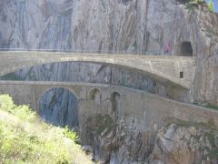 В Альпах закончено строительство железнодорожного туннеля Gotthard, соединяющего Италию со Швейцарией
